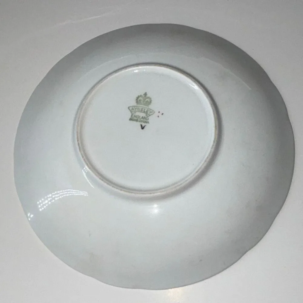 Vtg Aynsley Orchard Fruit Gold Tea Cup Saucer English Bone China England scallop